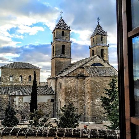 Apartamentos Sol Hospital Santiago Úbeda Eksteriør bilde